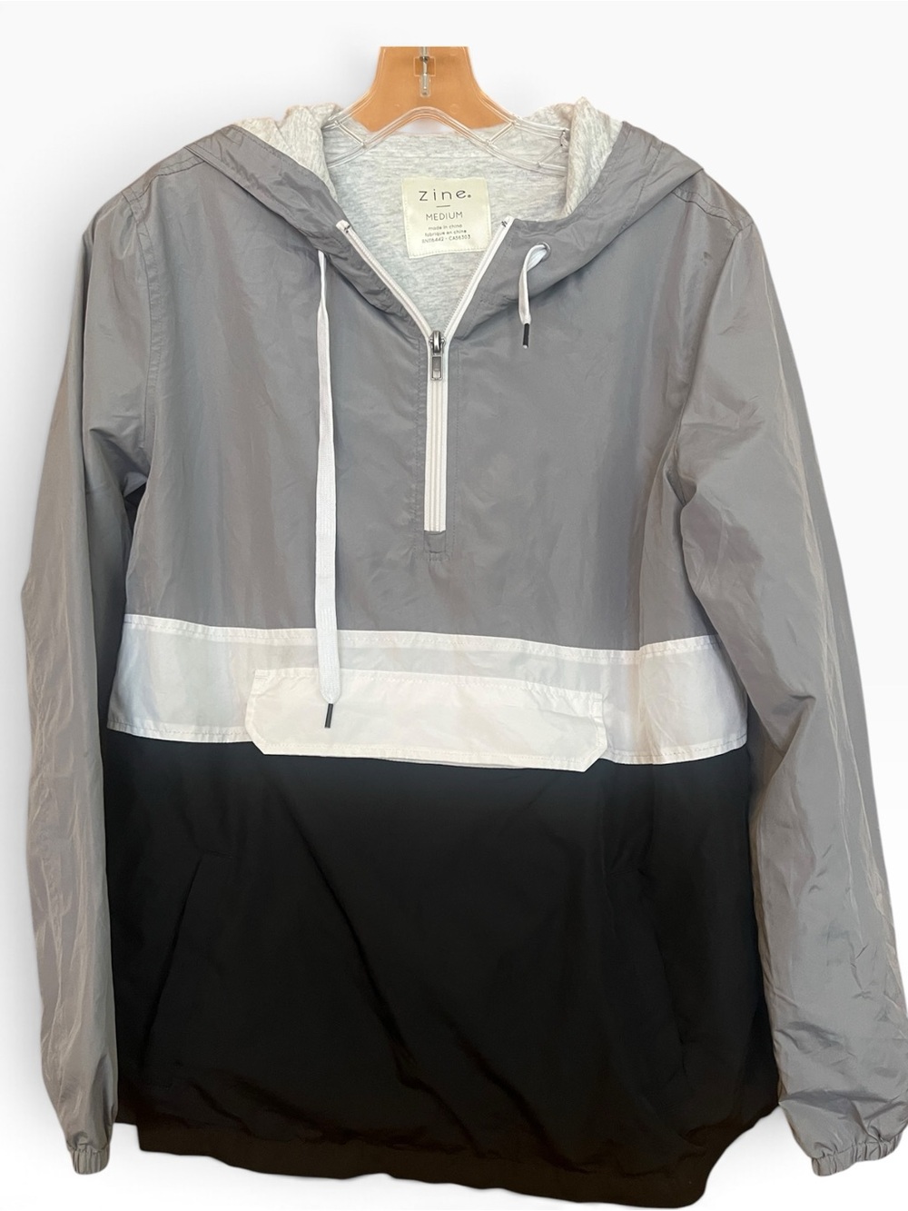 Zine Zumez’s Color block Hooded Windbreaker Jacket  Medium Gray/Black/White